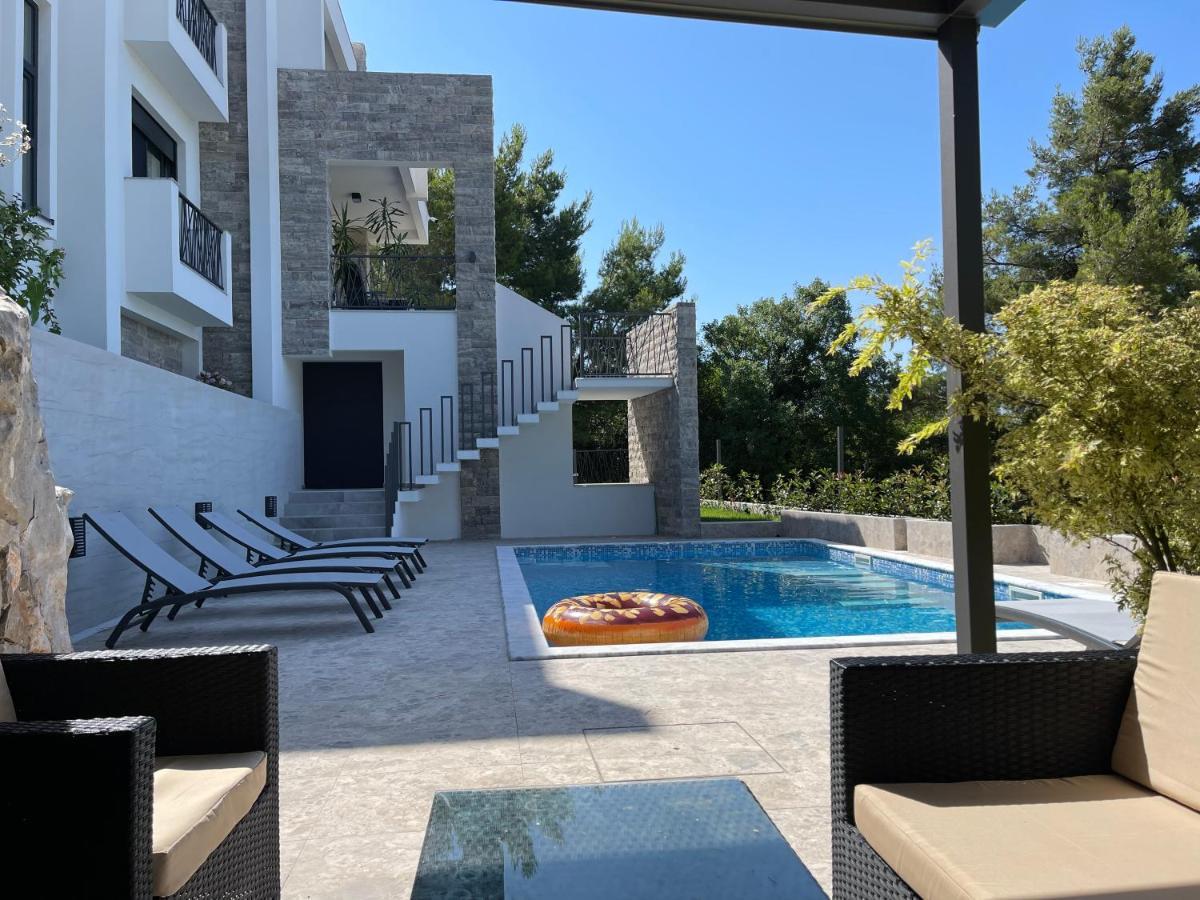 Villa Pine Bar Ngoại thất bức ảnh
