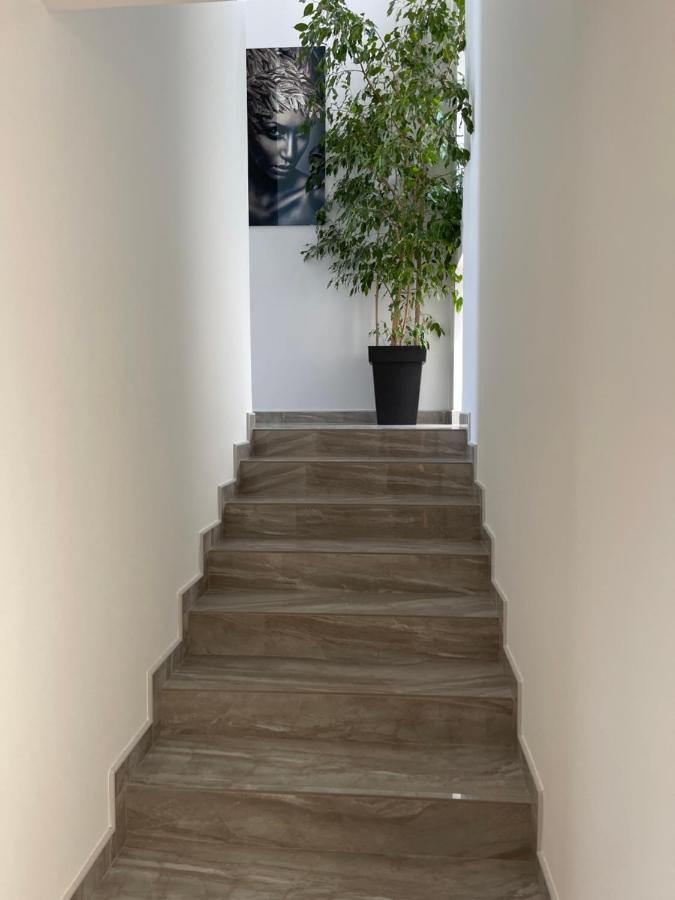 Villa Pine Bar Ngoại thất bức ảnh