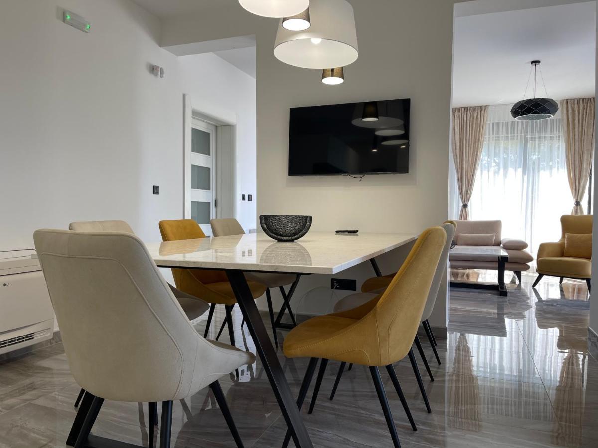 Villa Pine Bar Ngoại thất bức ảnh